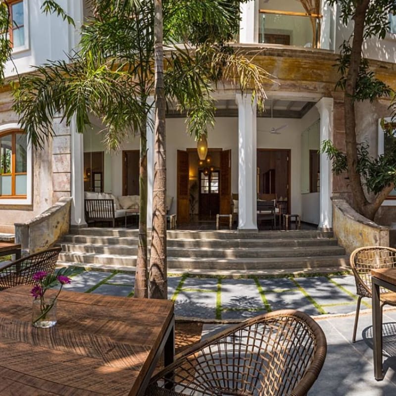 Exterior - La Villa