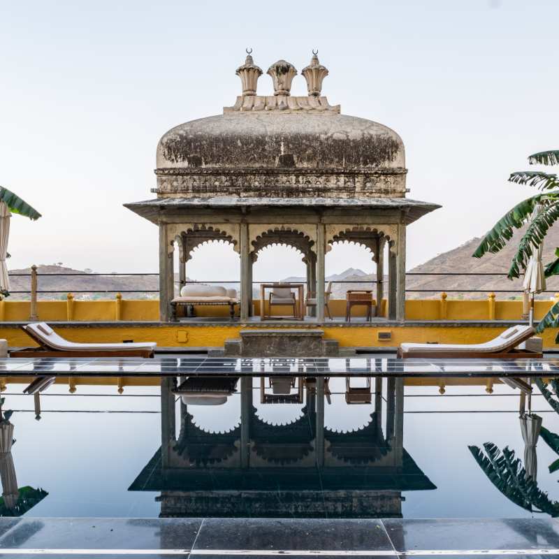 Pool and Private Deck - RAAS Devi Garh 