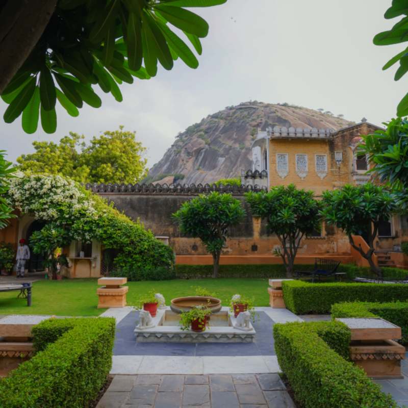 Rock View - Rawla Narlai