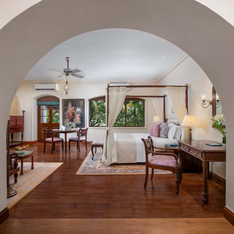Luxury Suite - Gateway Hotel
