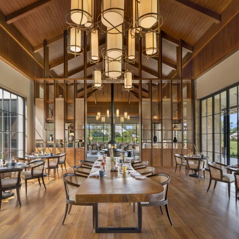 Dining Room - The Oberoi Vindhyavilas 