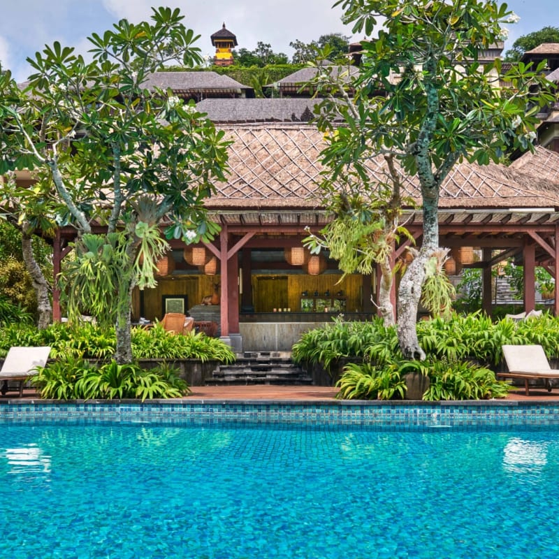 Pool Bar