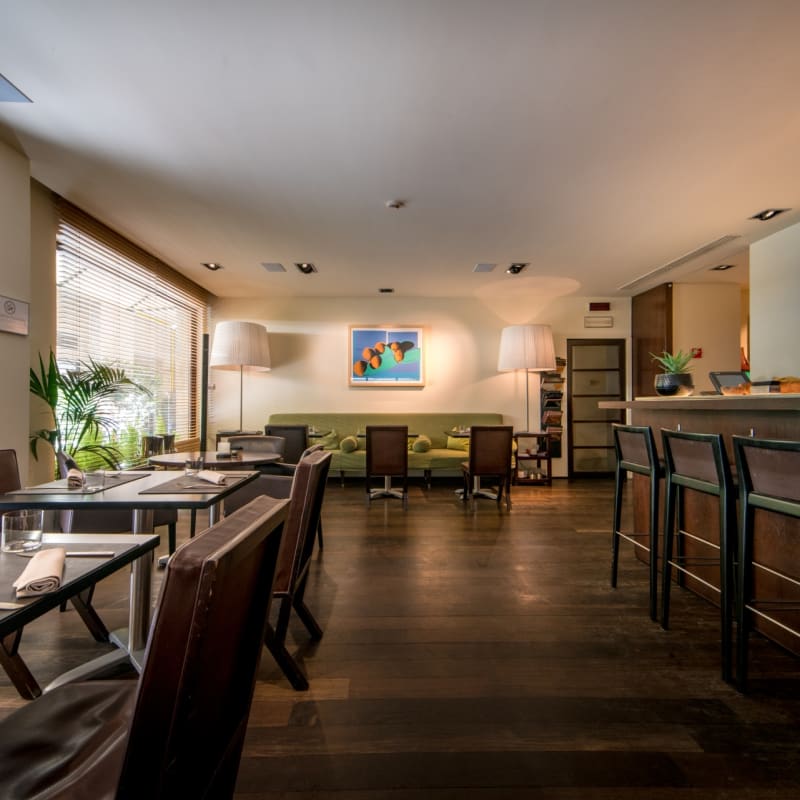 Fusion Restaurant - Gallery Hotel Art