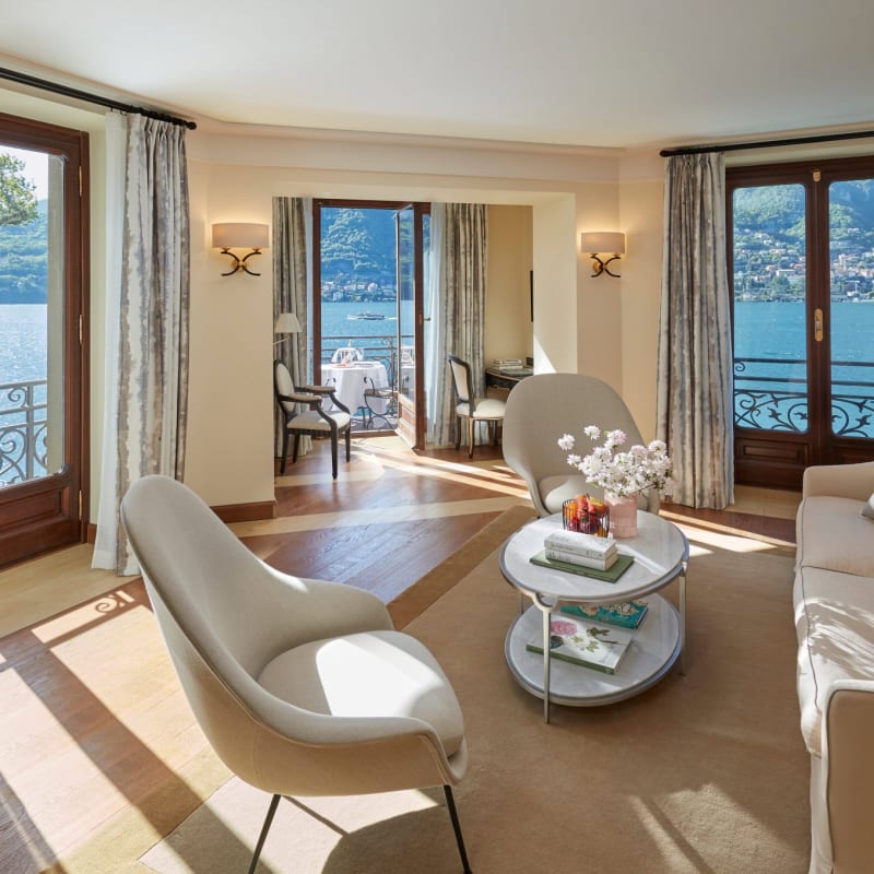 Duplex Vista Lago Suite living room