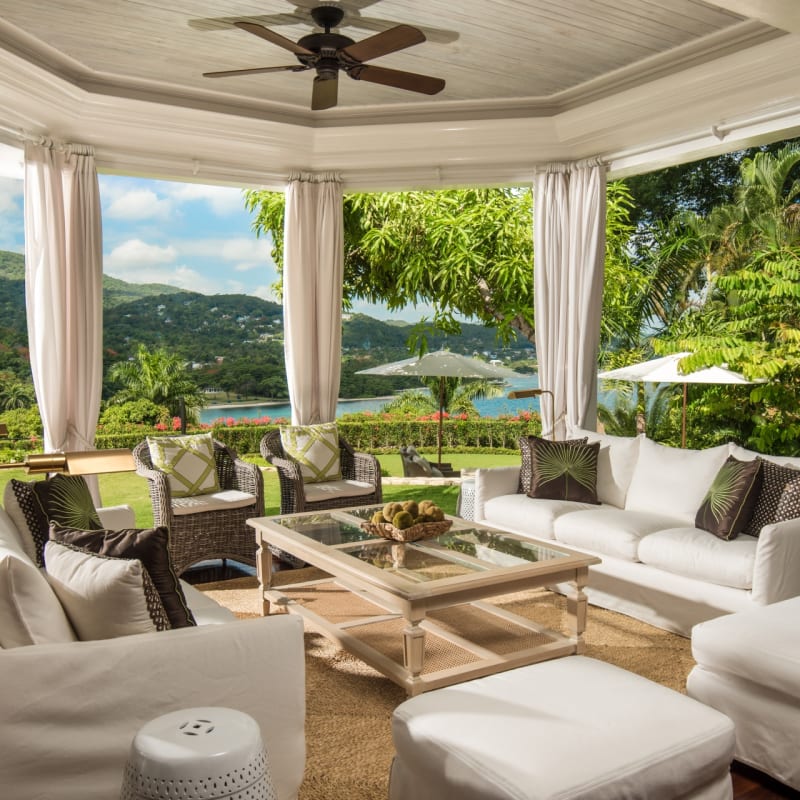 Luxury Villa Patio - Round Hill Hotel & Villas