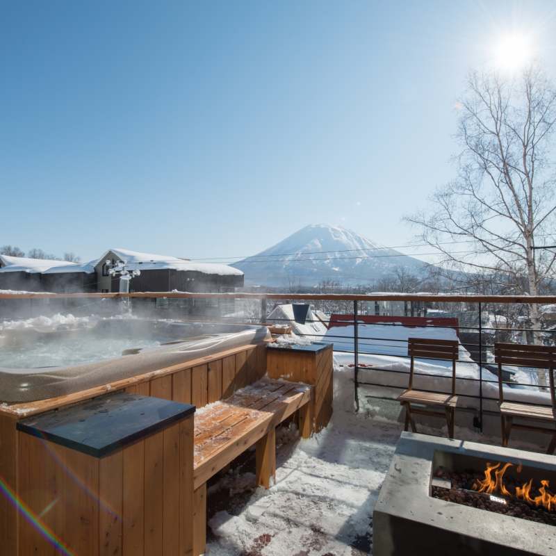 Outdoor jacuzzi and firepit - Hakuchozan