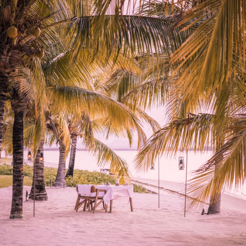 Beach dining