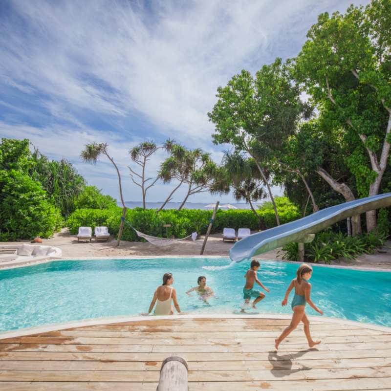 Family in 4 Bed Villa