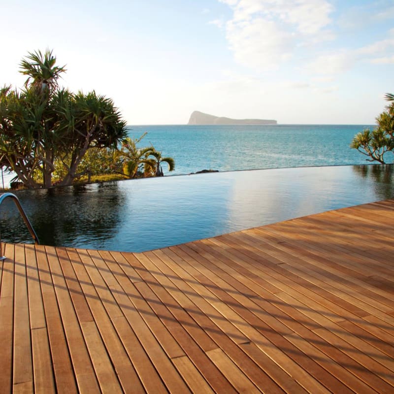 Infinity Pool - Paradise Cove Hotel & Spa