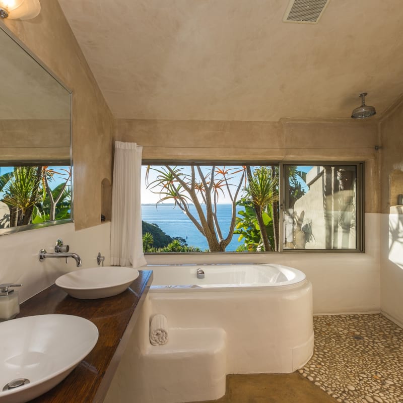 Suite Bathroom - Delamore Lodge 