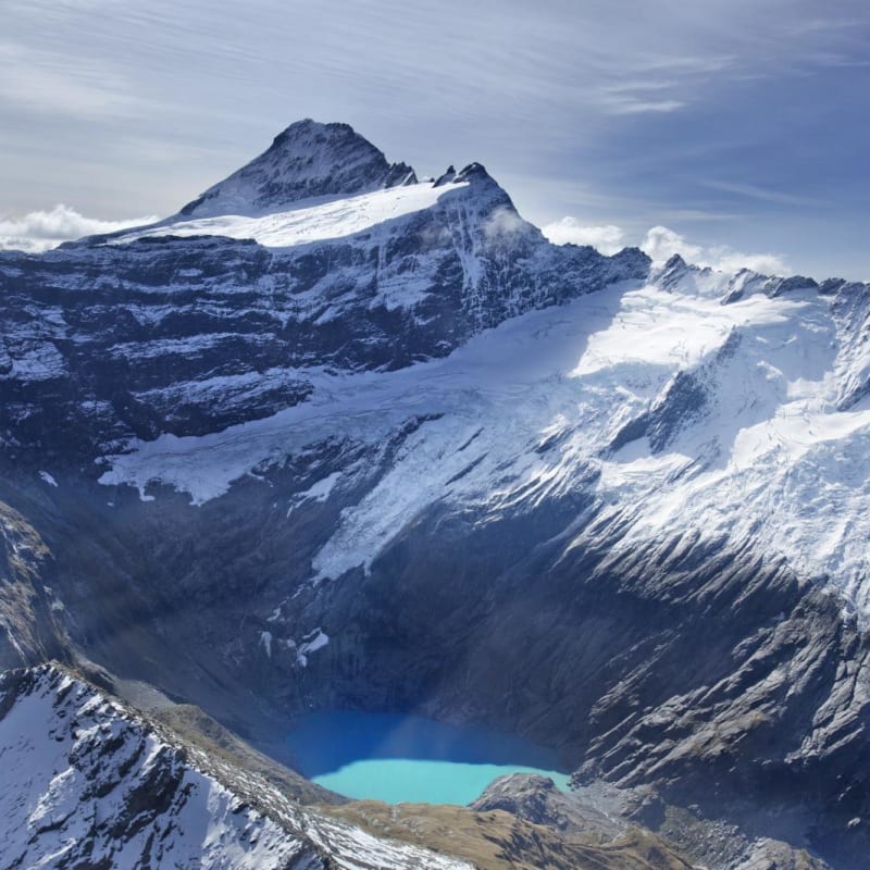 Views - Minaret Station