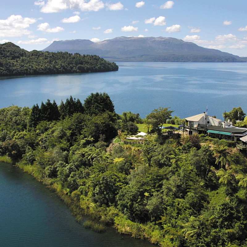 Lake Tarawera - Solitaire Lodge