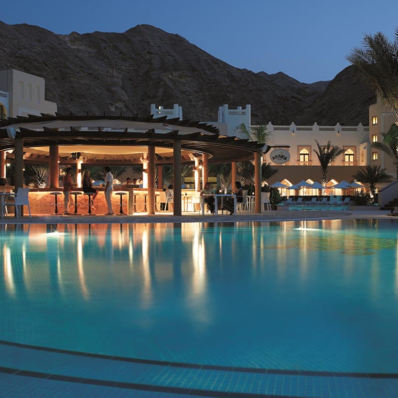 Pool Bar Al Waha - Barr al Jissah Resort and Spa