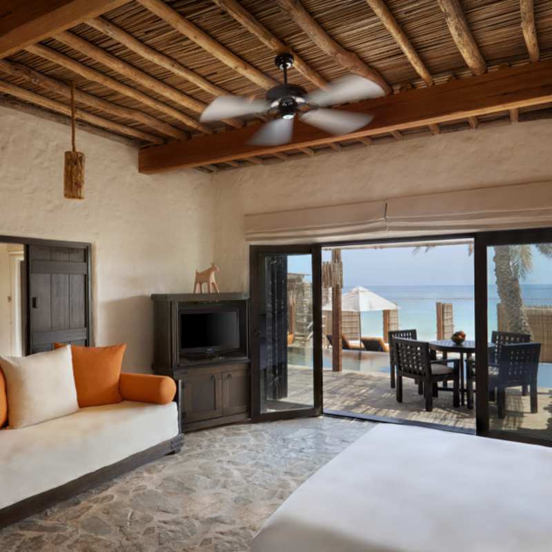 PoolVillaSuiteBeachfrontbedroom
