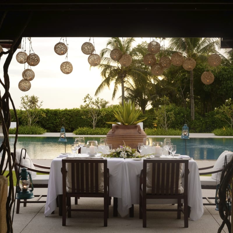 Poolside Dining - Amanpulo