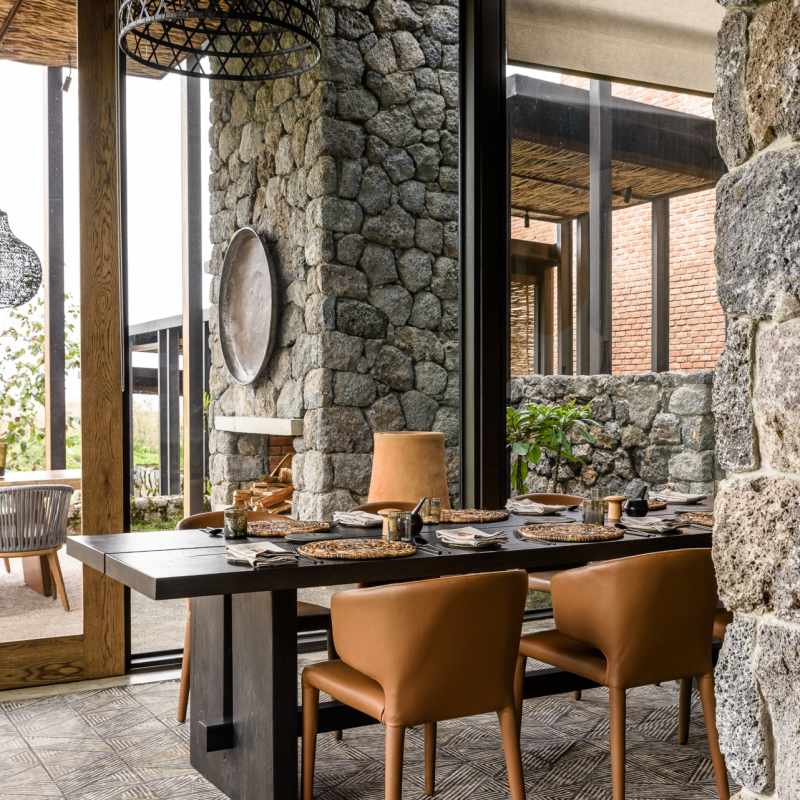 Dining area at Singita Kwitonda