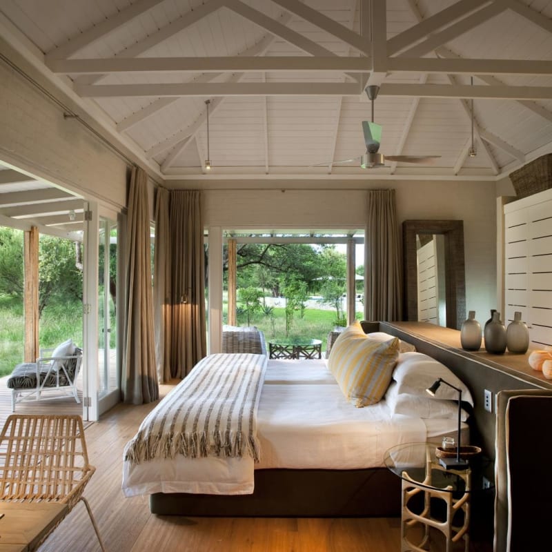 Beautiful bedroom - Morukuru Farm House