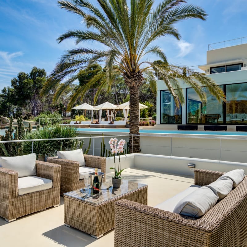 Outdoor Lounge - Villa Lapwing