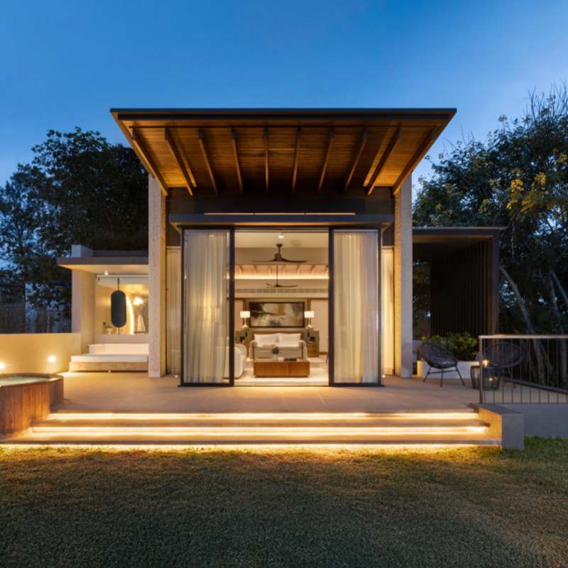 Outsie Villa  