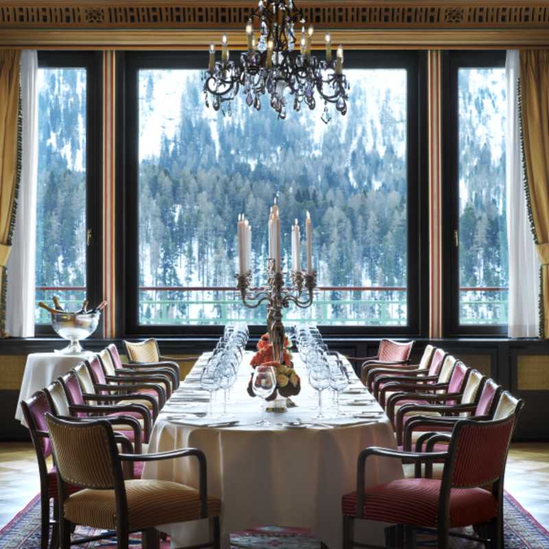 Restaurant Dining 