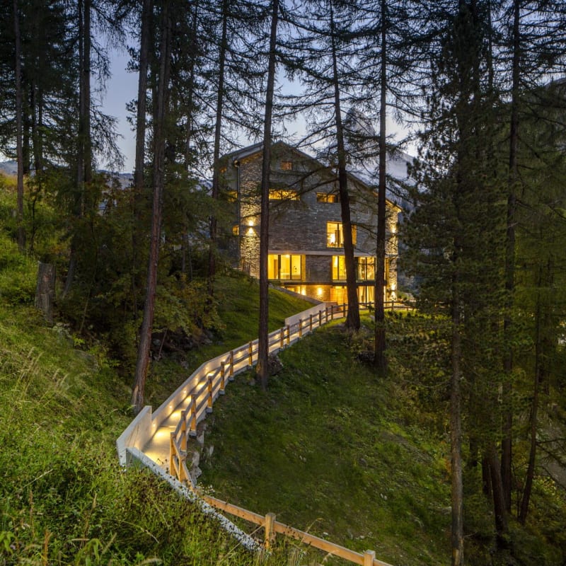 Owner's Lodge Exterior - Cervo Mountain Resort Summer