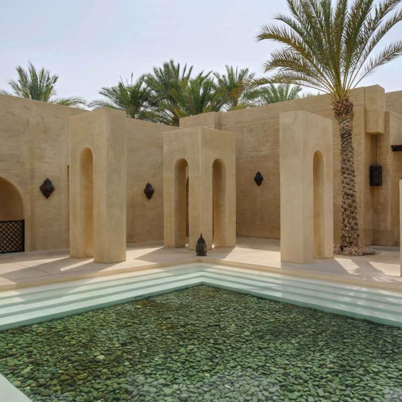 mainb-pond-courtyard