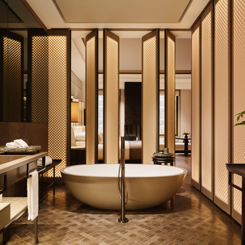 5th Avn Junior Suite Bathroom