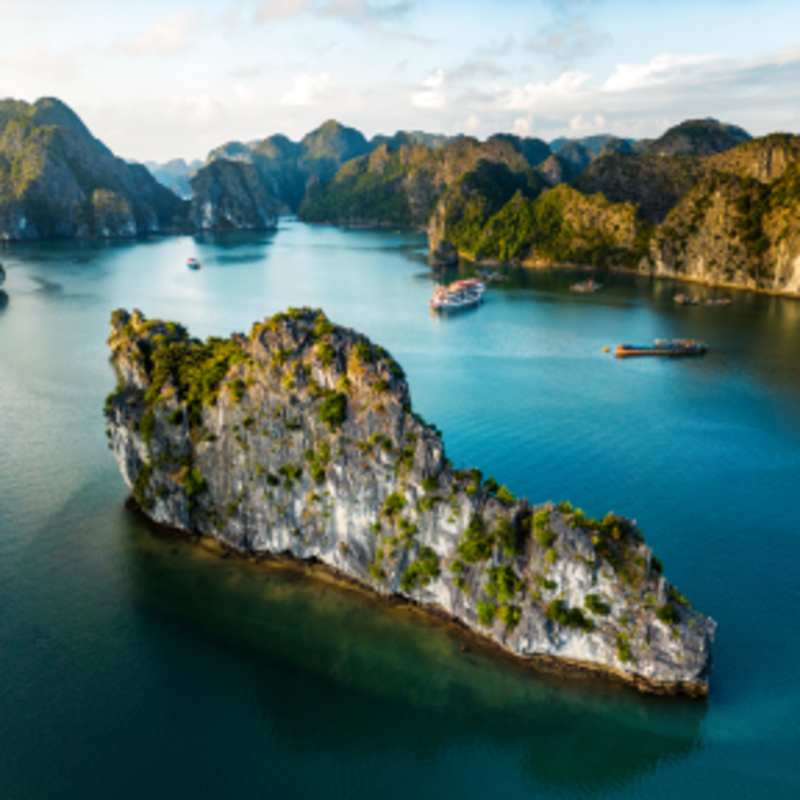 Ha Long Bay 