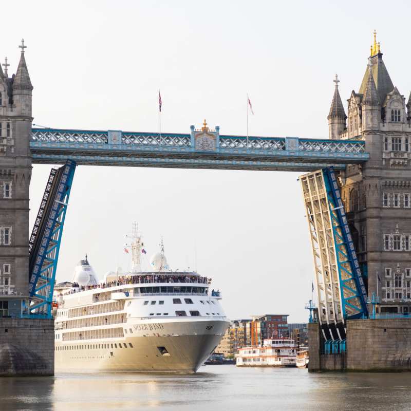 Ship under Tower Bridge 