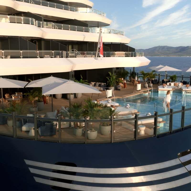 Luminara pool 