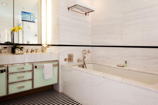 Bathroom - The Mark